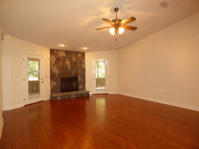 Photo - Custom-Built 3-Bedroom Home