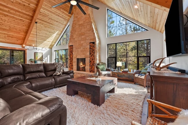 Photo - 18 Spur Dr Unit ID1460926P