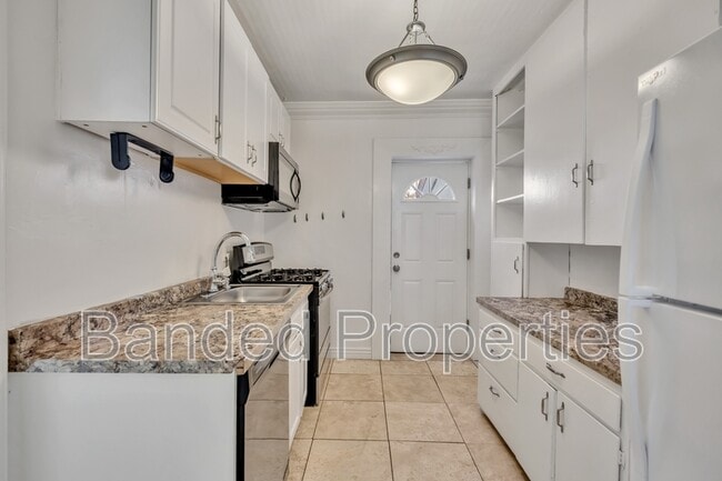 Photo - 741 E Center St