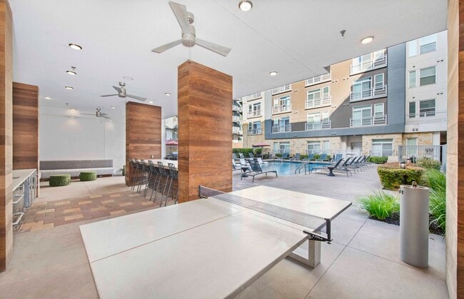 MAA South Lamar