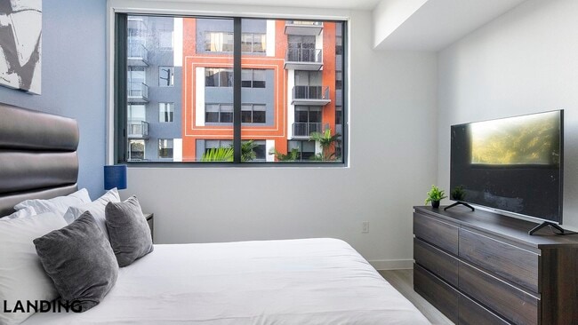 Photo - 3830 NW 11th St Unidad 1-211