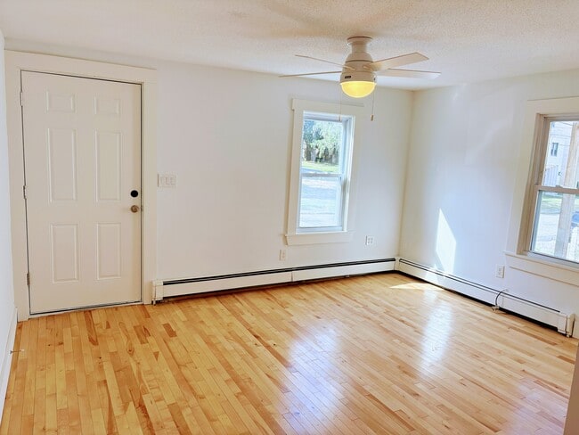 Building Photo - 7 Percival St Unit 7 Rental