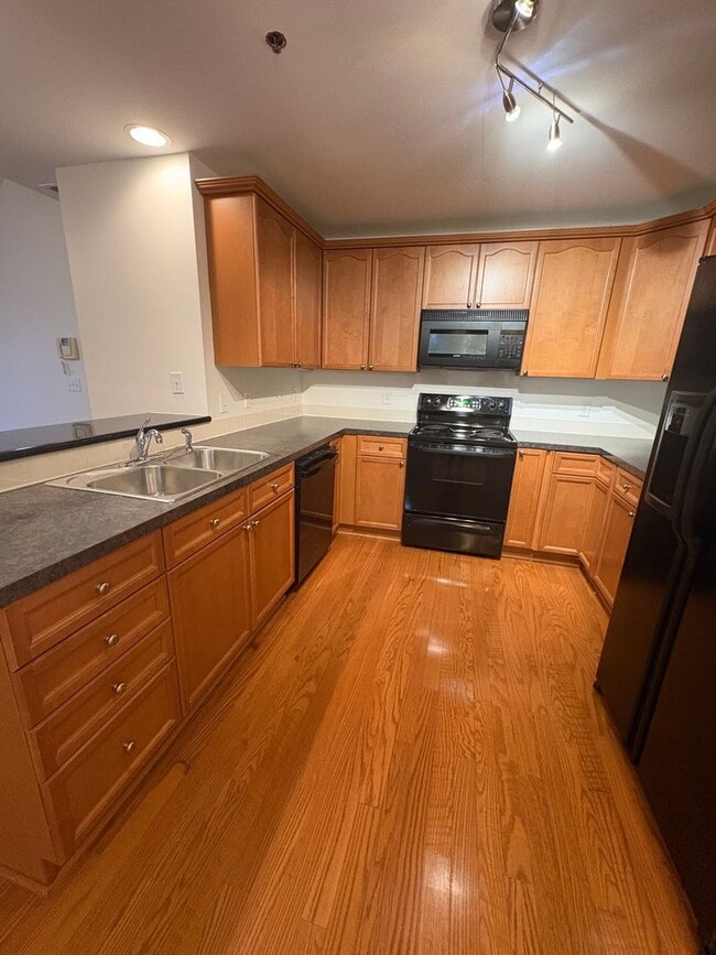 4732 Tatton Park Cir Unit 3B