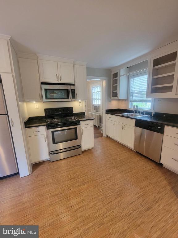 Photo - 905 Evergreen Ave