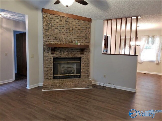 Photo - 132 Raleigh Way
