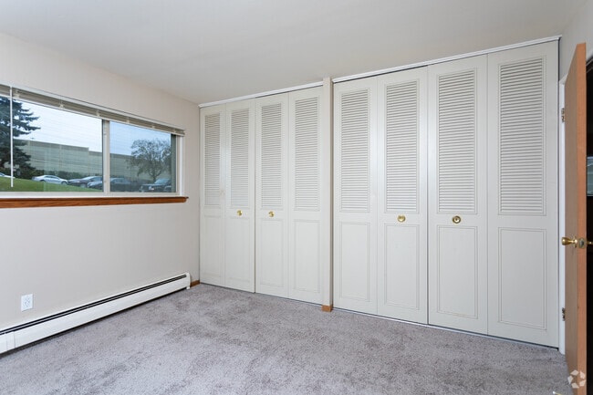 1BR, 1BA - Berkshire - Piccadilly