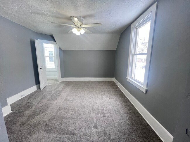 Photo - 2143 Palace Ave SW