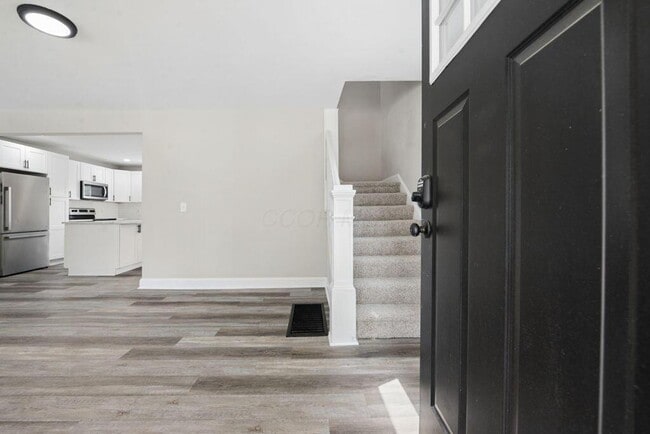 Photo - 529 E Morrill Ave
