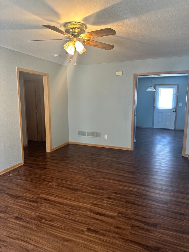 Living room - 207 S Walker St