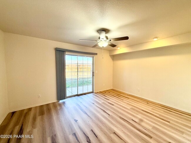 Photo - 3160 N Navajo Dr Unit B