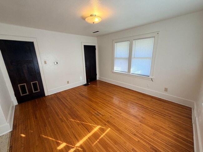 Photo - 409 29th St Unidad Upstairs