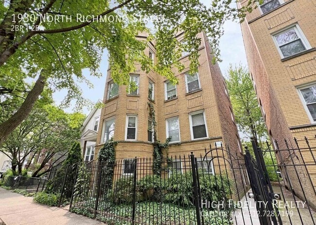 Building Photo - 1930 N Richmond St Unit 3