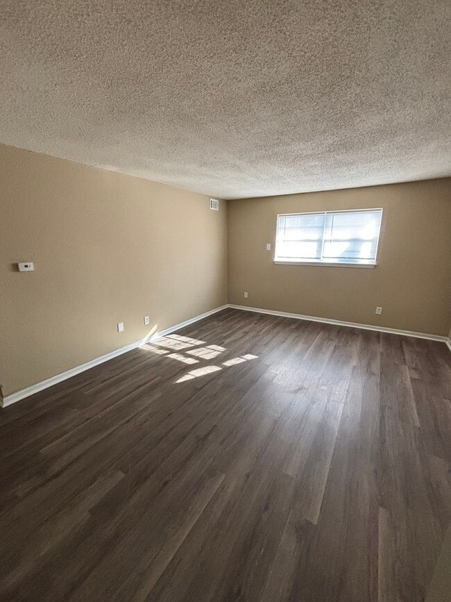 Photo - 2 Bedroom 1 bath Apartment