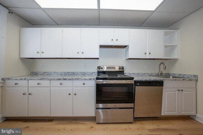 Photo - 1 S Valley Rd Unit 201