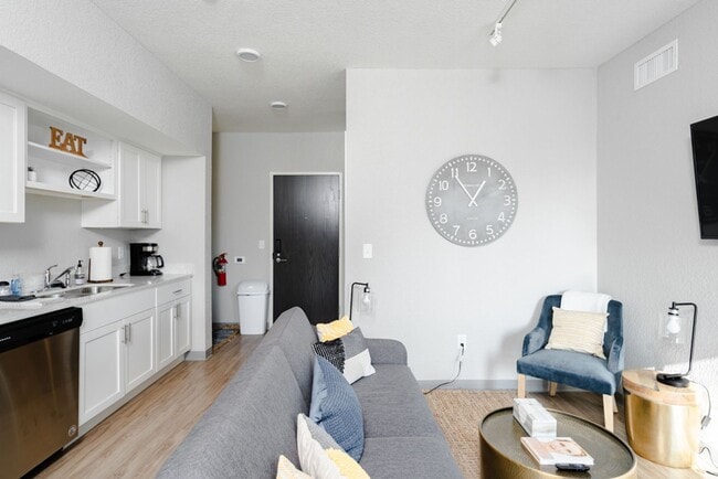 Photo - Arabella: 200 W 1st St - Cedar Falls