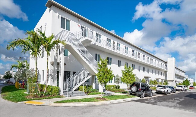 Photo - 6416 NW 102nd Ct Unit 302