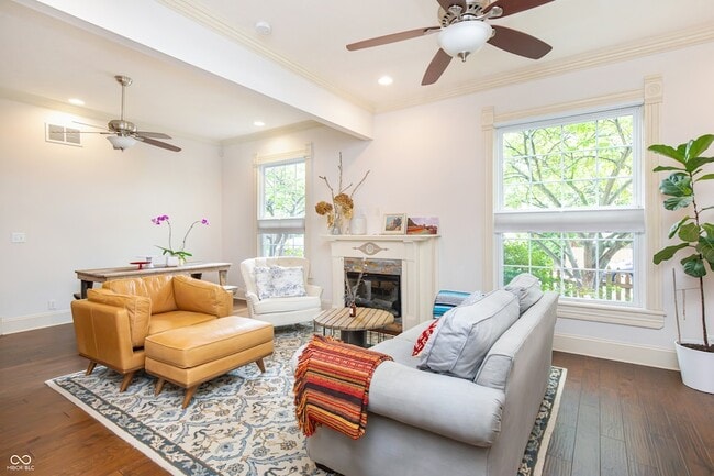 Photo - 1502 Woodlawn Ave