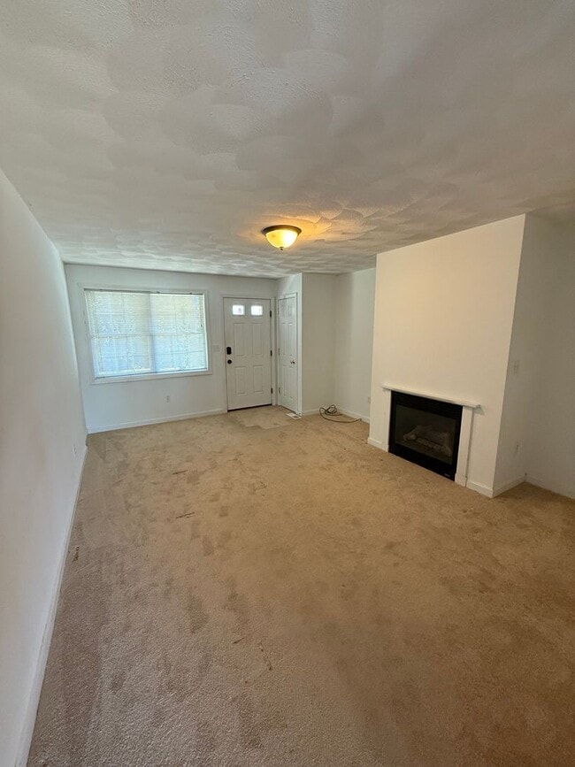 53 16th Ave
