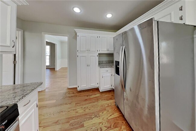 Photo - 210 Weatherstone Pkwy