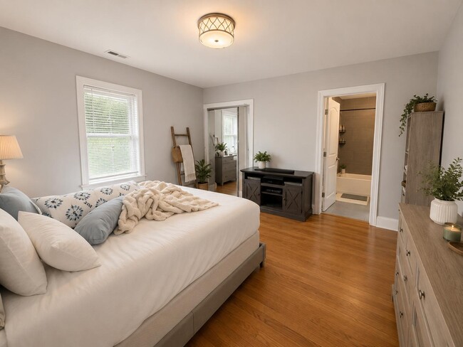 33 Middle St Unit A