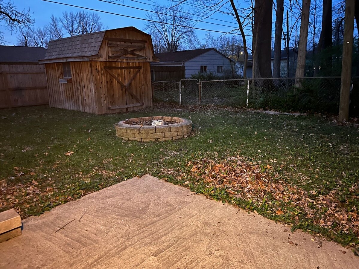 Photo - 4823 Atwell Dr