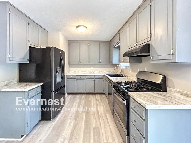 Photo - 8937 Tweeddale Dr