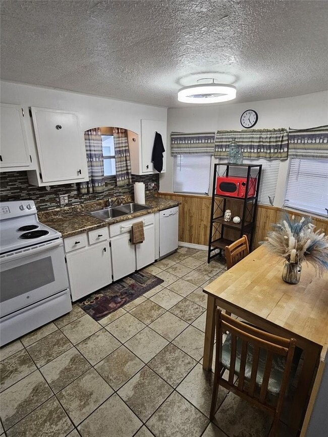 Photo - Regency Cove 55+ Gated Community - Charmin...
