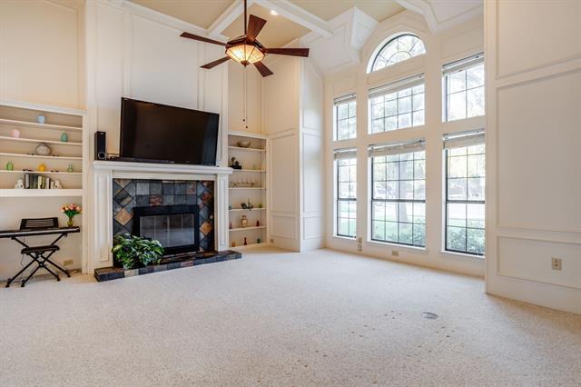 Photo - 9812 Canyon Crest Cir