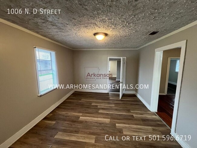 Photo - 1006 N. D Street-