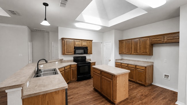 Photo - 2310 Summer Brook Dr