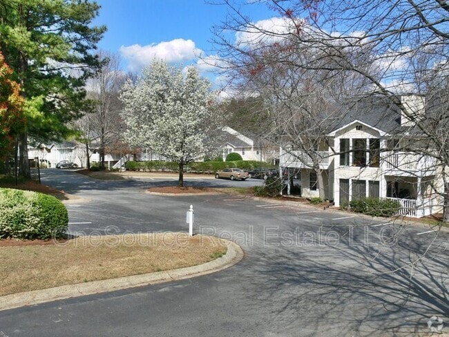 Building Photo - 1709 Augusta Dr Rental
