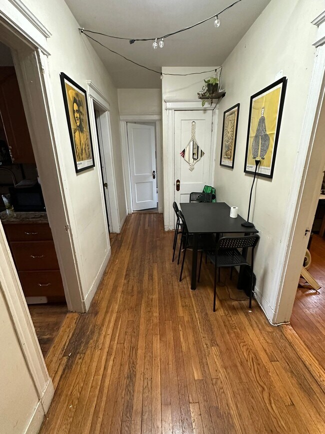 Photo - 35 Queensberry St