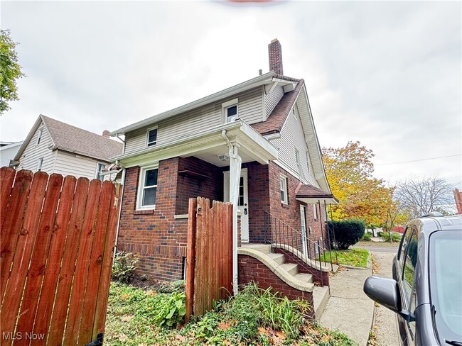 Photo - 2231 13th St SW