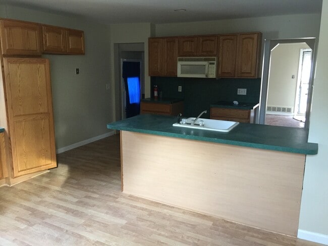 Photo - 3 bedroom 2 bath bungalow with finished basement