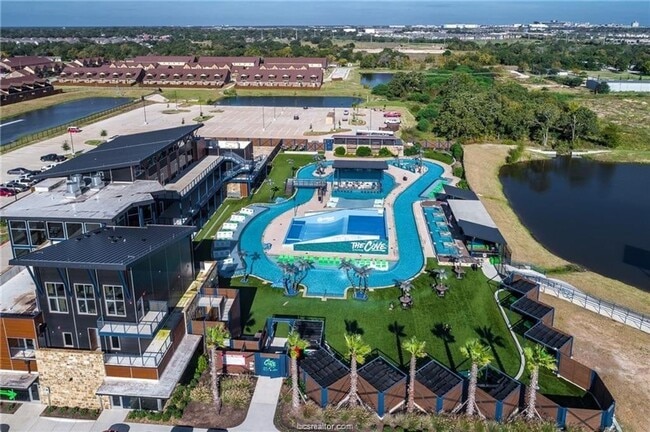 Building Photo - 3195 Cain Rd