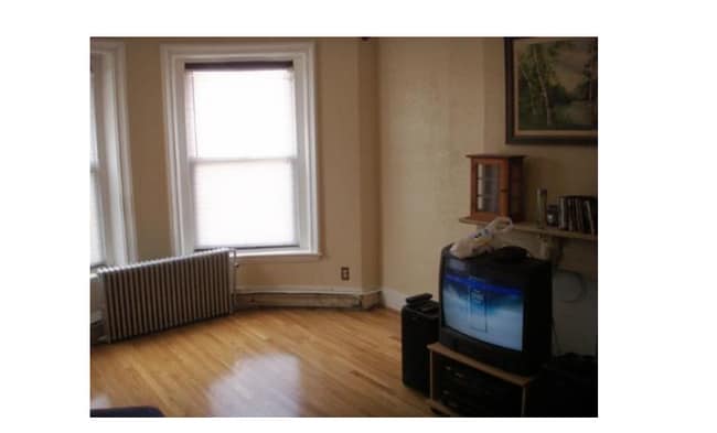 Photo - 86 Hammond St
