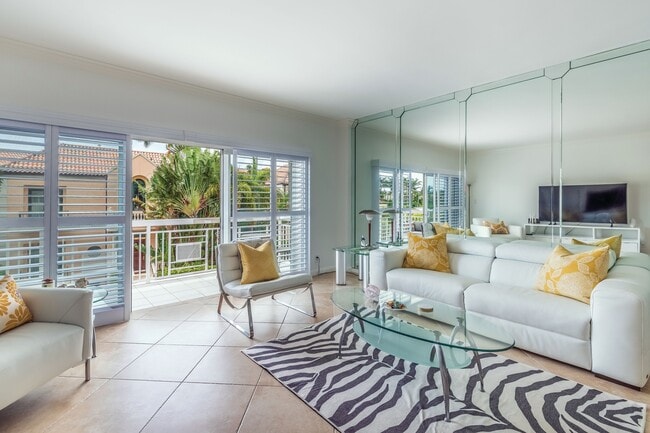 Photo - 250 Bradley Pl