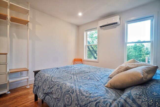 Photo - 246 Bay St Unit 3L