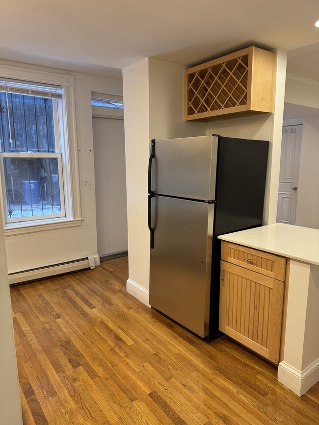 Photo - 17 Exeter St Unit B
