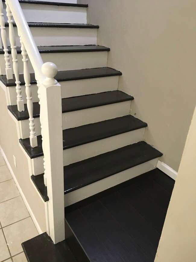 Photo - 110 Hillpine