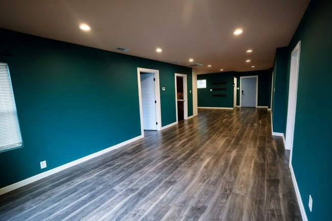 Photo - 2118 Berwick Ave