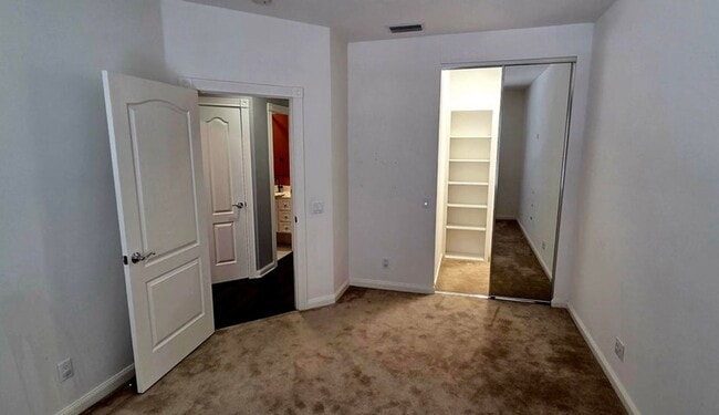Photo - 47 Tall Oaks Cir