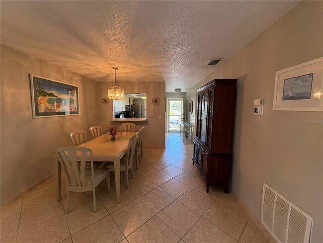 2666 Woodgate Ln