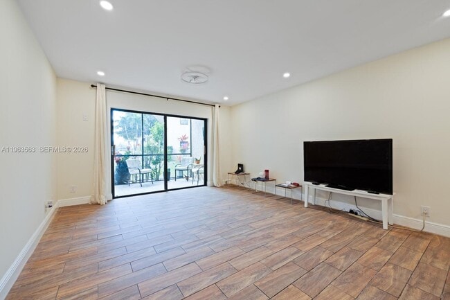 Photo - 200 Gate Rd Unit 102