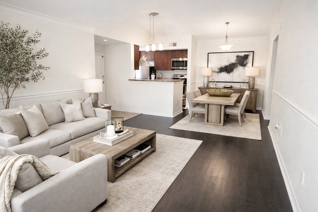 Building Photo - Beautiful Remodeled 2/1 Condo x Rent @ Villa Medici close to Theme Parks! Unit 1321