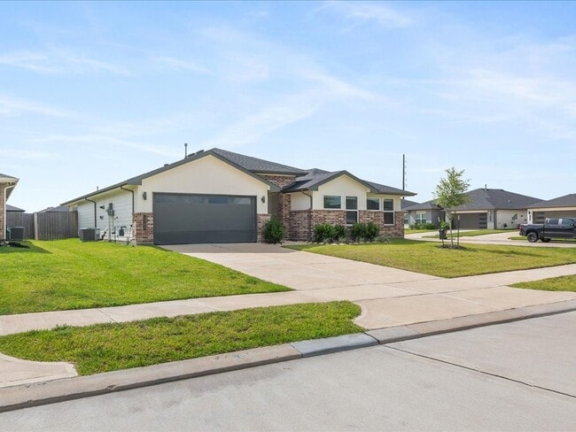 Photo - 1702 Maclane Ct