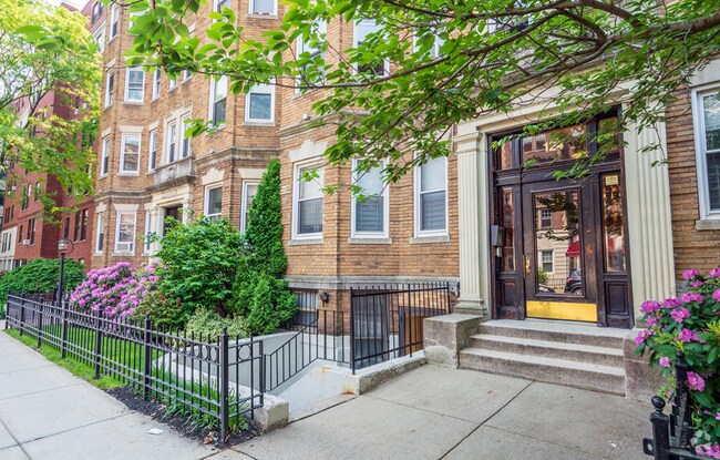 Building Photo - 86 Peterborough St Unit 12 Rental