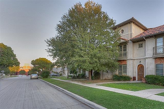 Photo - 3637 Crestline Rd