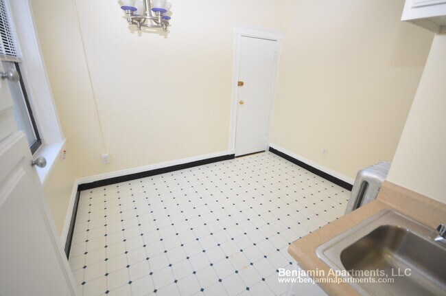 Photo - 8 Elko St Unit 12