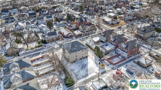 Photo - 1513 Maple St Unit 101